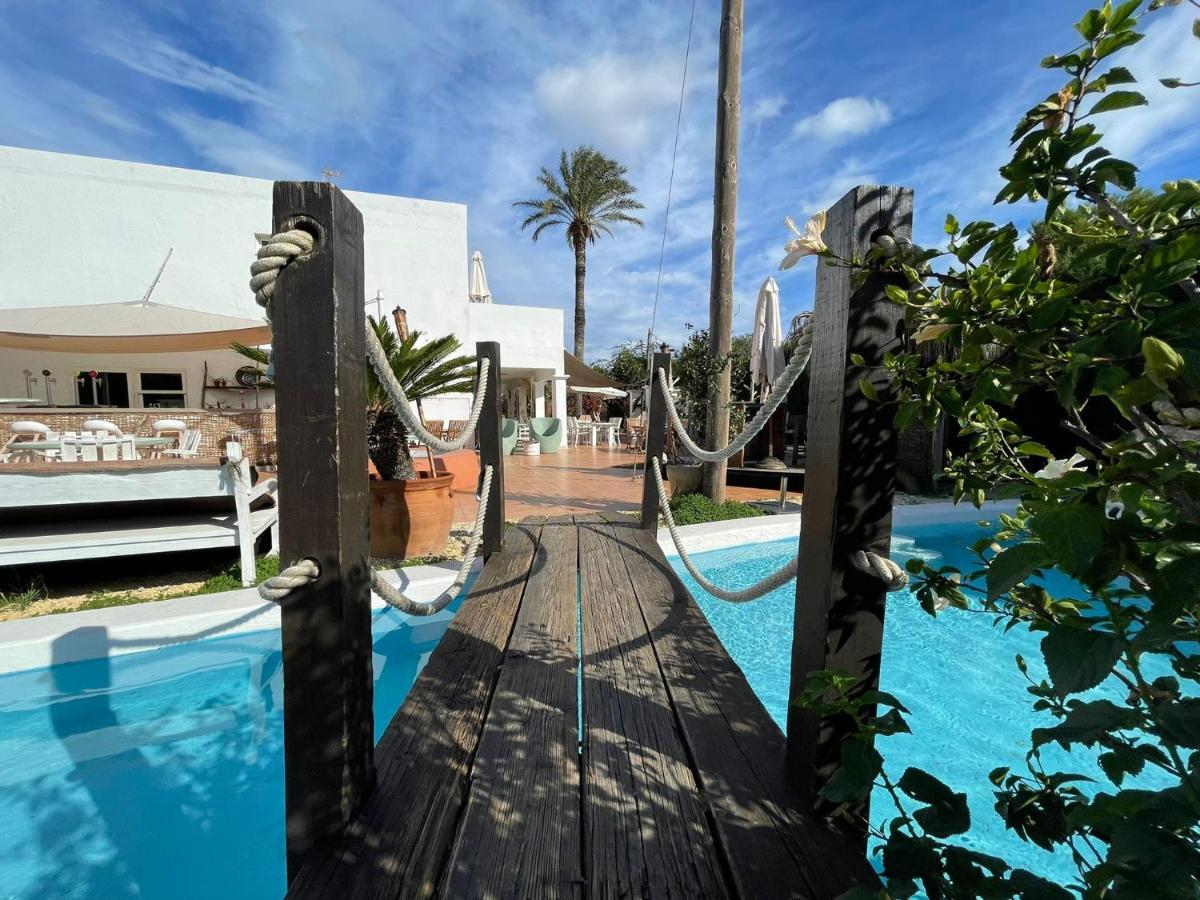 Boutique Hostal La Curandera De Salinas Sant Francesc de s'Estany Zewnętrze zdjęcie