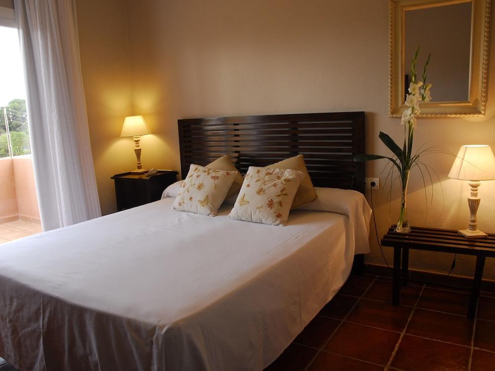 Boutique Hostal La Curandera De Salinas Sant Francesc de s'Estany Zewnętrze zdjęcie