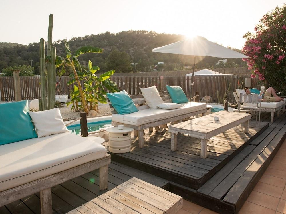 Boutique Hostal La Curandera De Salinas Sant Francesc de s'Estany Zewnętrze zdjęcie