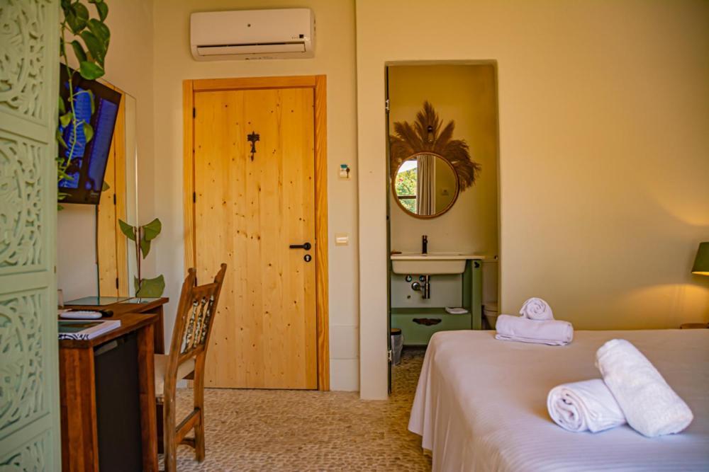 Boutique Hostal La Curandera De Salinas Sant Francesc de s'Estany Zewnętrze zdjęcie
