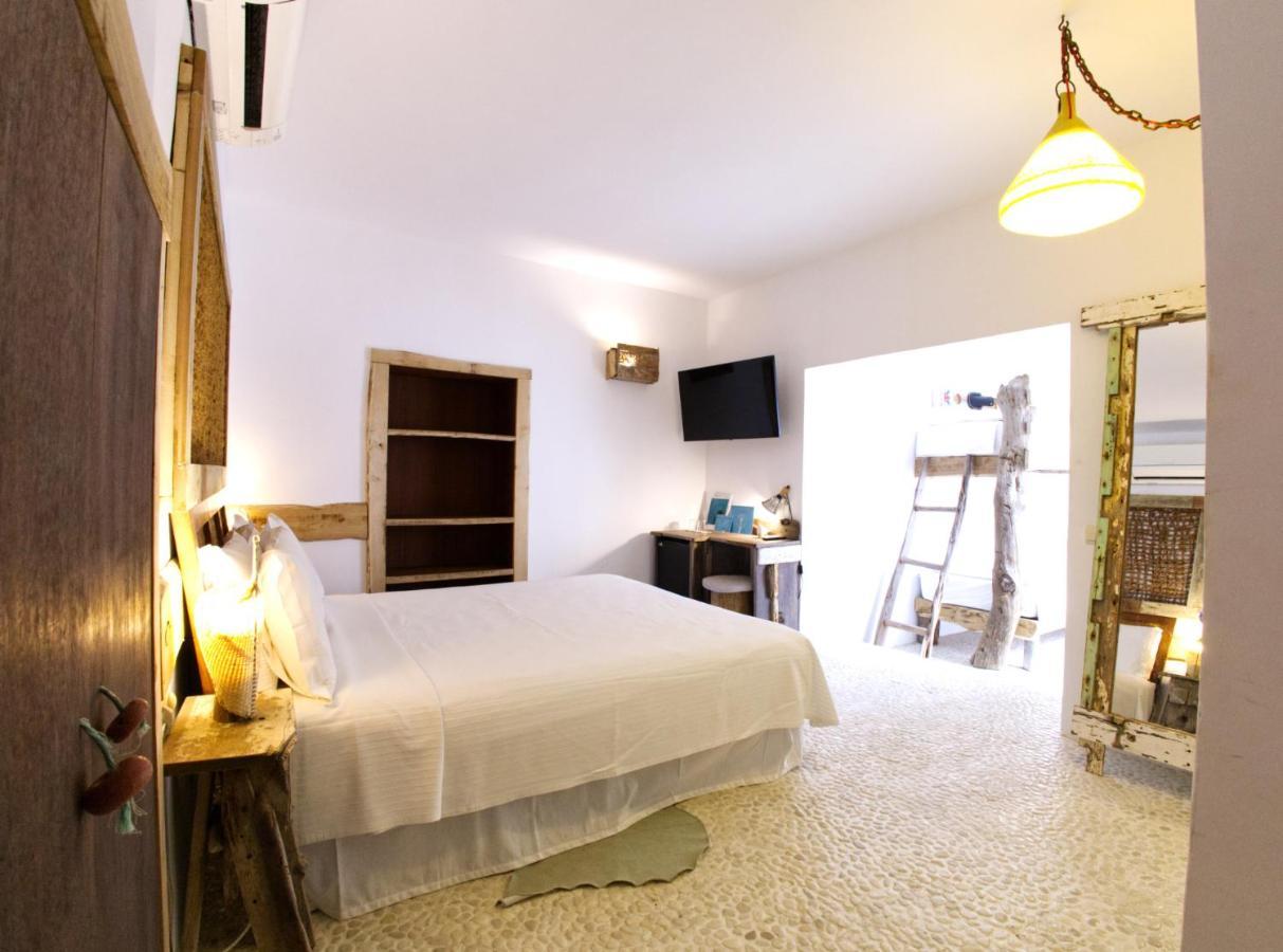 Boutique Hostal La Curandera De Salinas Sant Francesc de s'Estany Zewnętrze zdjęcie