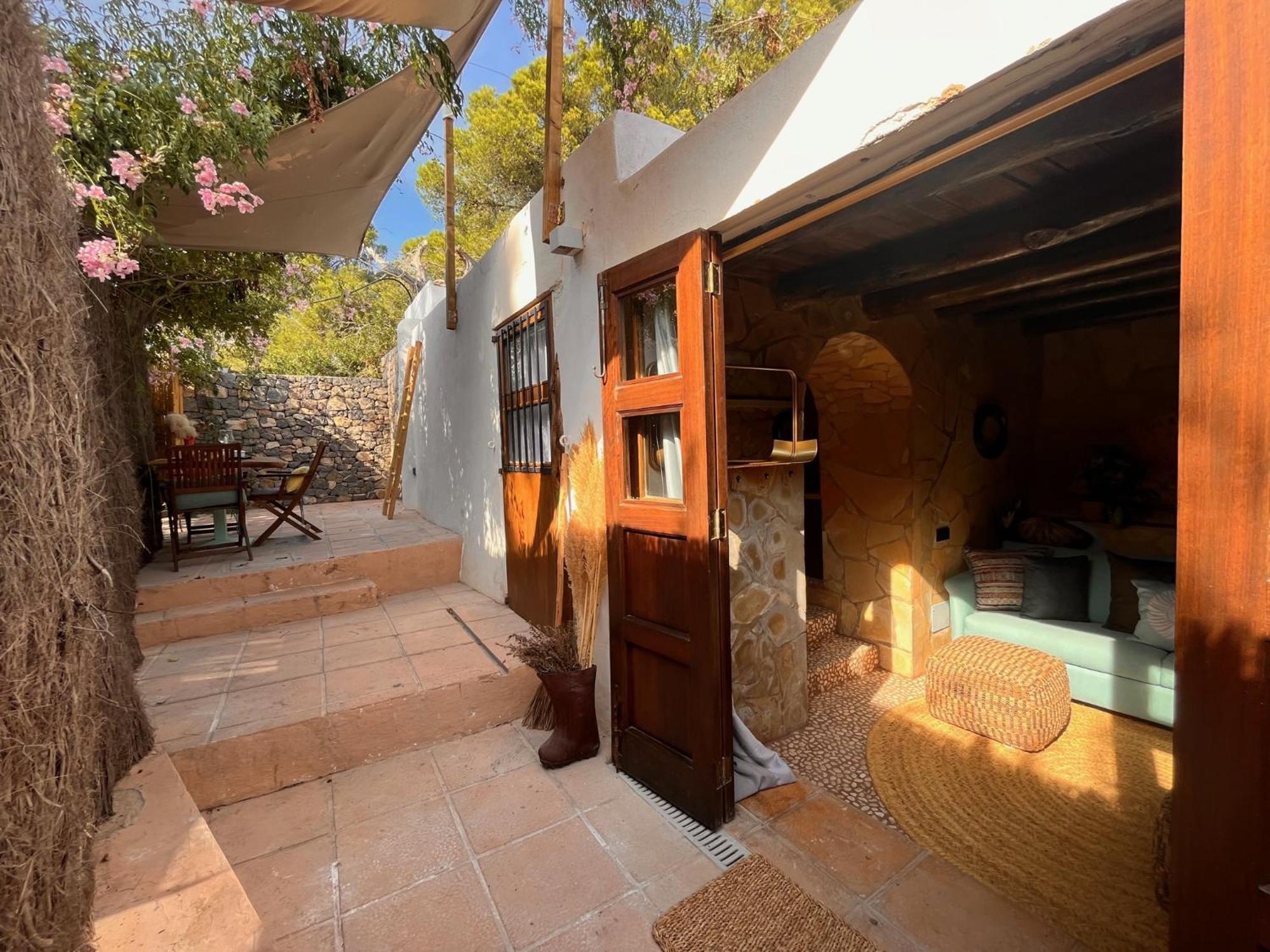 Boutique Hostal La Curandera De Salinas Sant Francesc de s'Estany Zewnętrze zdjęcie