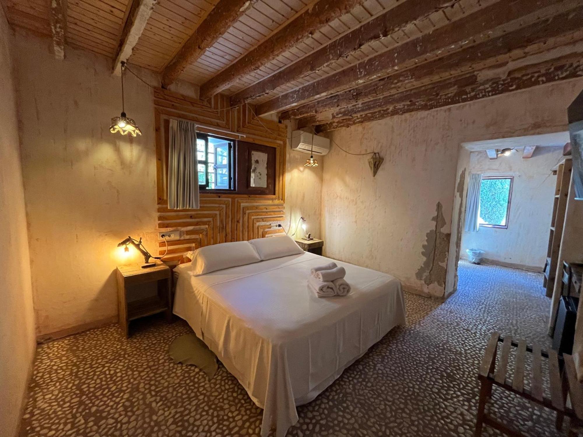 Boutique Hostal La Curandera De Salinas Sant Francesc de s'Estany Zewnętrze zdjęcie